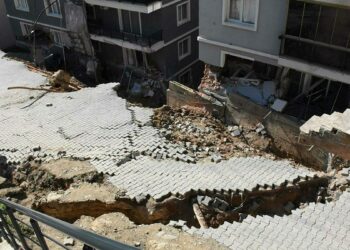 İzmir'in yamaçlarında heyelan tehlikesi var