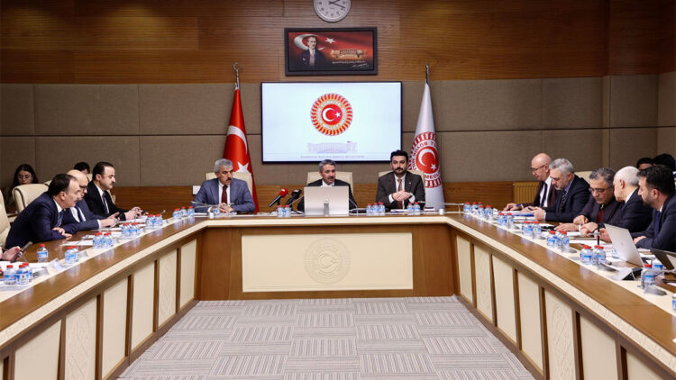 İnsan Haklarını İnceleme Komisyonu'na 13 bin 323 başvuru yapıldı