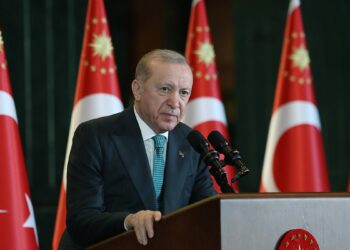 Komisyon raporunu önemli bir kazanım olarak görüyorum