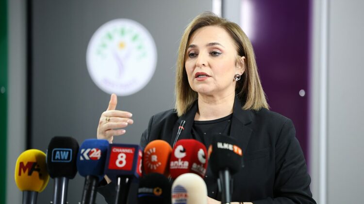 Komisyondan beklenti, uzlaşıya varılmış ortak raporun çıkmasıdır