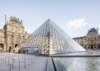 Louvre Müzesi'nin yeni müdürü Christophe Leribault oldu