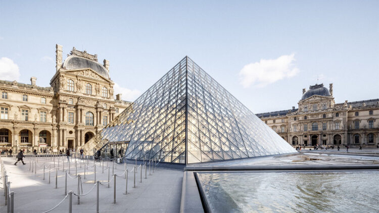 Louvre Müzesi'nin yeni müdürü Christophe Leribault oldu