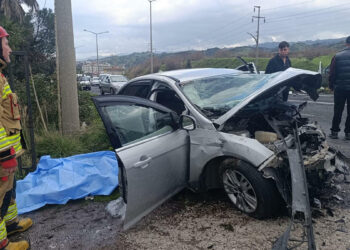 Manisa'da zincirleme kaza; 2 ölü, 4 yaralı