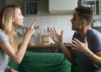 Manipülasyon nedir? Günlük hayatta fark etmeden yaşadıklarımız