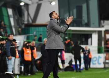 Manisa FK Ahmet Pektaş ile devam edecek
