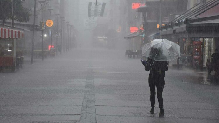 Meteoroloji'den İzmir için kuvvetli sağanak uyarısı