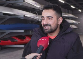 Milli atlet Yener Aras, para kürekle hayata sarıldı
