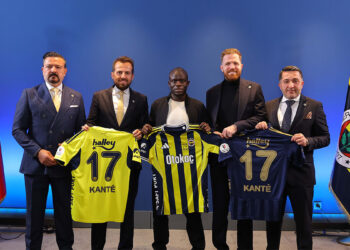 Fenerbahçe, N'Golo Kante'yle sözleşme imzaladı