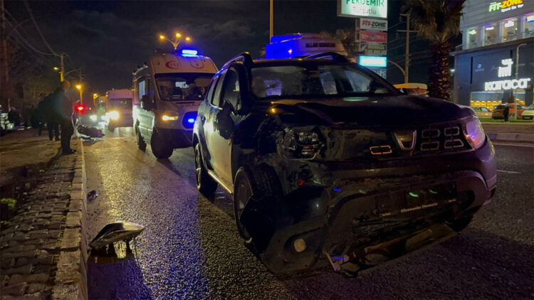 Otomobille çarpışan motosikletin sürücüsü hayatını kaybetti, kardeşi yaralandı