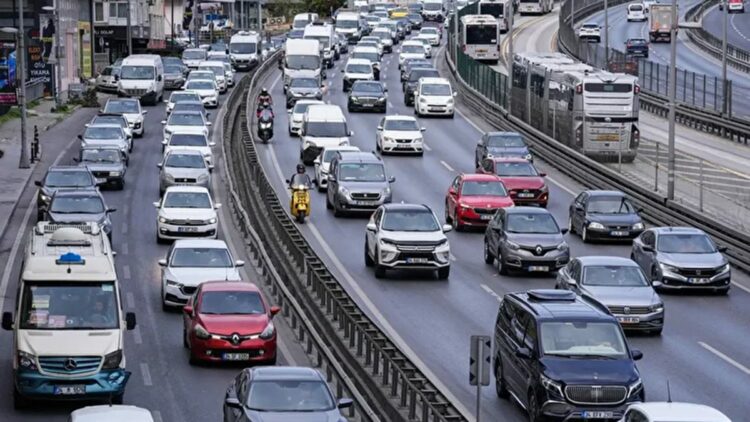Ocak ayında 144 bin 620 adet taşıtın trafiğe kaydı yapıldı