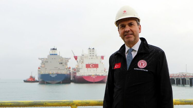 Önümüzdeki 2 yılda 200 milyon metreküplük gazı gemilerle alır hale geleceğiz