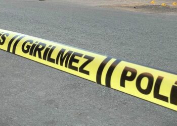Operasyonda şüphelinin açtığı ateşte polis memuru ayağından yaralandı