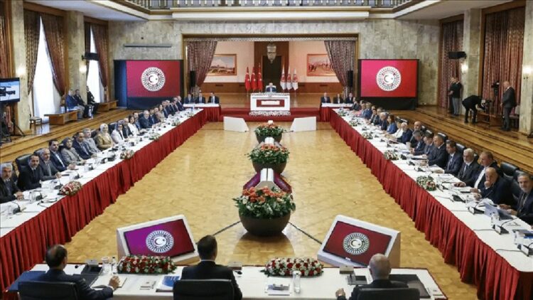 Ortak rapor, 'Terörsüz Türkiye' komisyonunda kabul edildi