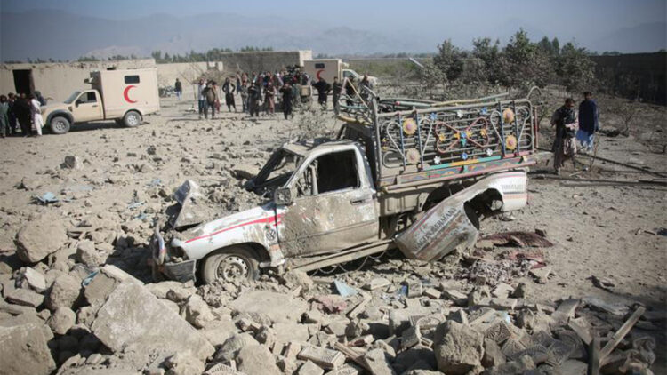 Pakistan'dan Afganistan'a hava saldırısı