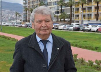 Prof. Dr. Yaşar'dan korkutan uyarı; İzmir her yıl çöküyor!