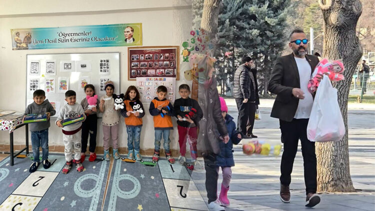 Sanal medyada 16 milyon görüntülenen sosyal deney çocuklara ‘umut’ oldu