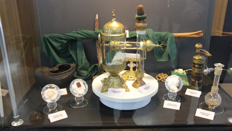 Sivas'ta 'Mukaddes Emanetler Sergisi' ziyarete açıldı