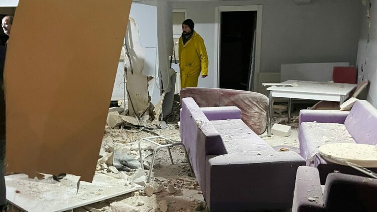 Sakarya'da kız öğrenci yurdunun mutfak bölümünde patlama