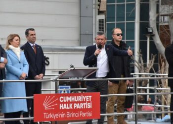 Sandık istiyoruz, erken seçim istiyoruz