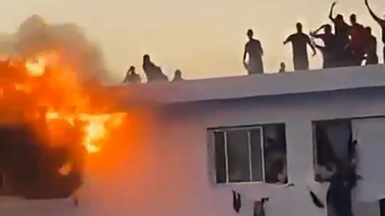 Senegal’deki Şeyh Anta Diop Üniversitesi’nde yangın