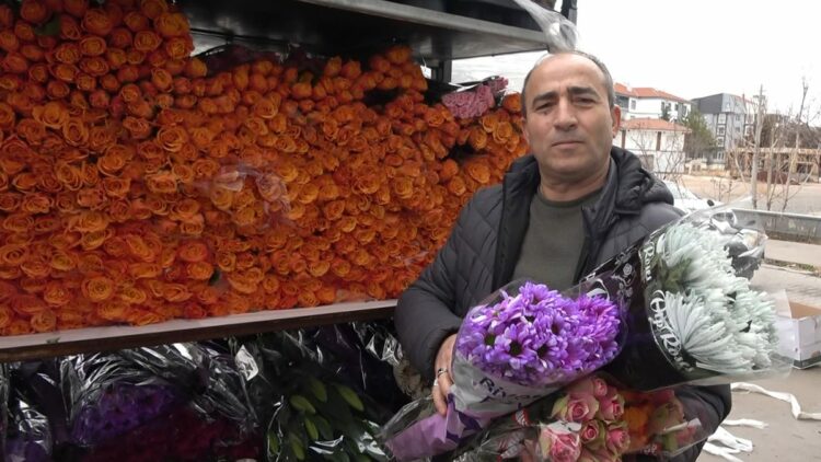 Sevgililer Günü için Hollanda'dan da çiçek getirttiler