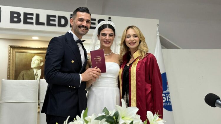 Şişli'de 14 Şubat Sevgililer Günü'nde 14 nikah kıyıldı