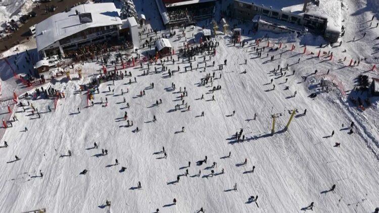 Sömestirde Uludağ’a tatilci akını; 15 günde 47 bin araç geçiş yaptı