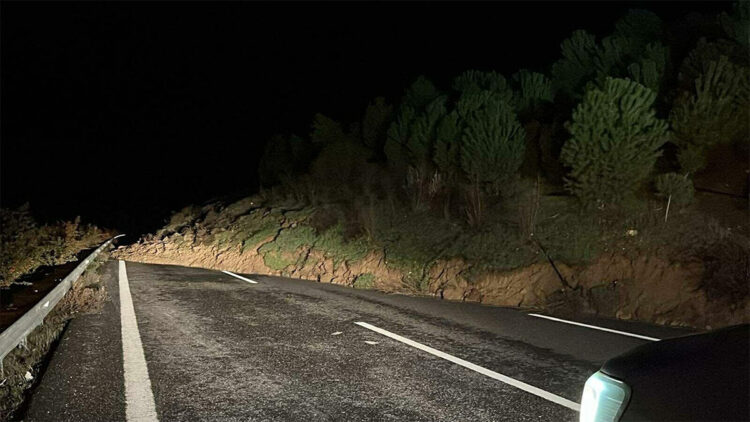 İki yönlü ulaşıma kapatılan İzmir-İstanbul Otoyolu trafiğe açıldı