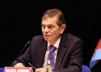 Tribünlerde yükselen sesin öfke değil coşku olmasını istiyoruz