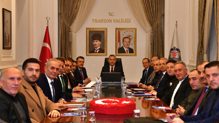 Trabzonspor-Fenerbahçe maçına sarı-lacivertli taraftarlar alınmayacak