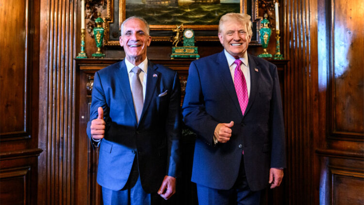 Donald Trump ve Honduraslı mevkidaşı ile bir araya geldi