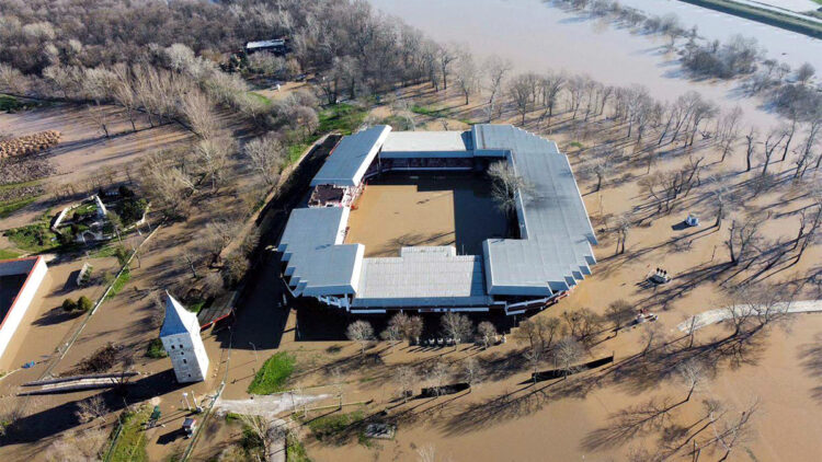 Kırkpınar Yağlı Güreşleri'nin yapıldığı er meydanı su altında kaldı