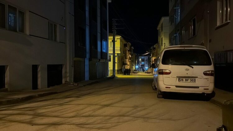 Tartıştıkları genci bıçaklayan 3 şüpheli tutuklandı