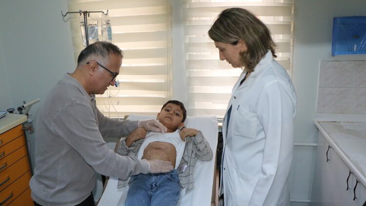 Tesadüfen fark edilen nadir hastalık ameliyatla tedavi edildi