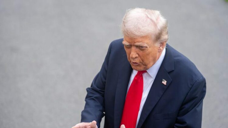 Trump, Super Bowl'un devre arası şovuna tepki gösterdi