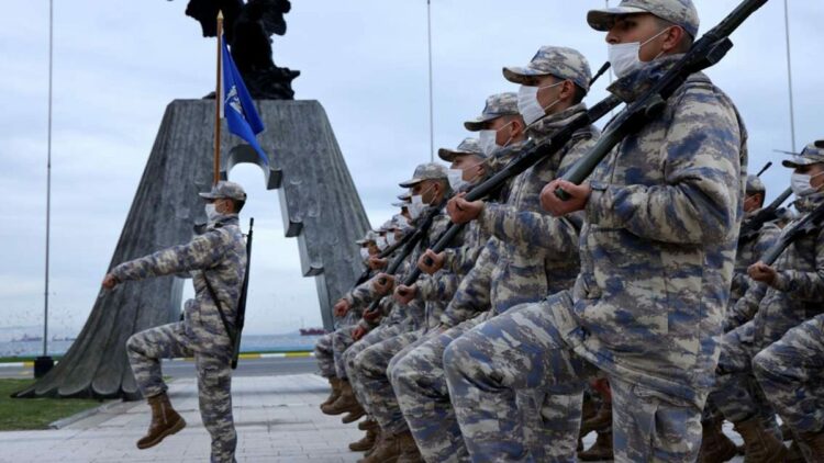 Uyuşturucu soruşturmasında 9 sözleşmeli er gözaltına alındı