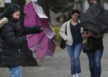 Valilikten Ankara'ya fırtına uyarısı