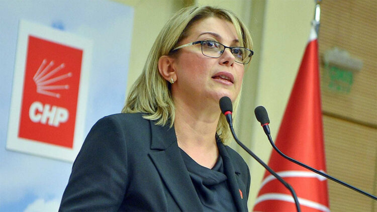 3 yıldır cevap yok; Enkazdan çıkan altın ve paralar nerede?