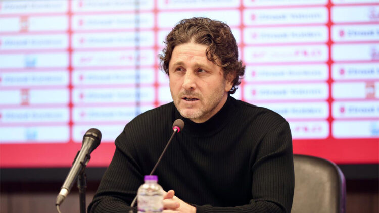 Üç golle galip geldiğimiz için mutluyuz