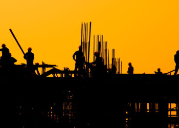 Atanamamış ve dibi görmüş olan duvarcı Ferdi'nin hikayesi