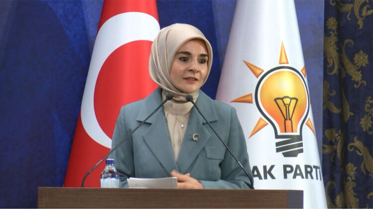 Gençlerimizin aile kurmasını güçlü bir geleceğin teminatı olarak görüyoruz