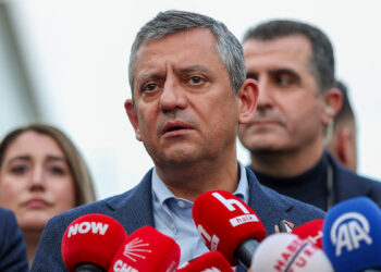 Erdoğan yargı eliyle darbe girişiminin altına imza attı