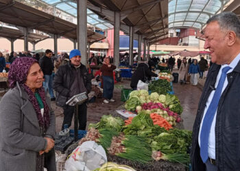 Tarlada üretici, pazarda esnaf ve tüketici dertli