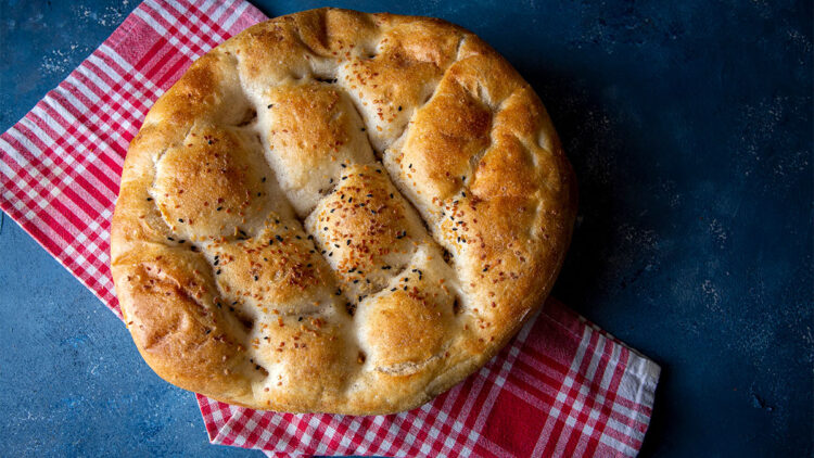"Hayırdır hemşehrim, o pide sırası nereye?"