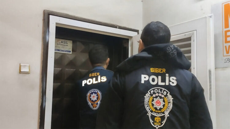 6 ilde yapay zeka dolandırıcılığı; 8 kişi gözaltında