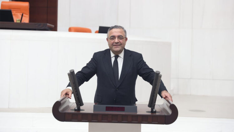 Sezgin Tanrıkulu, deprem için toplanan kamu kaynağının akıbetini sordu