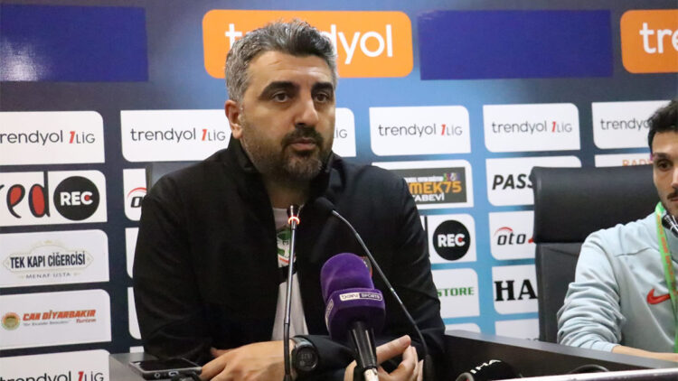 Amed Spor'da Sinan Kaloğlu ile yollar ayrıldı