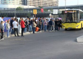 İstanbul'da toplu taşımaya yüzde 20 zam teklifi kabul edildi