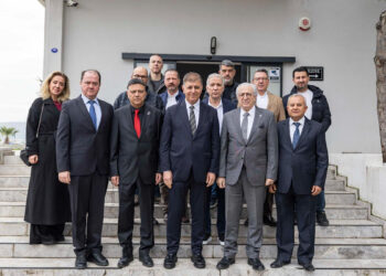 İzmir’de geri dönüşüm atağı evlerden sanayiye yayılıyor