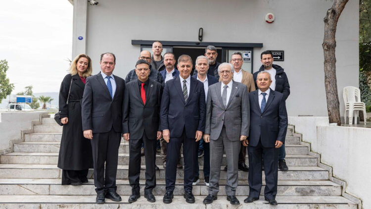 İzmir’de geri dönüşüm atağı evlerden sanayiye yayılıyor